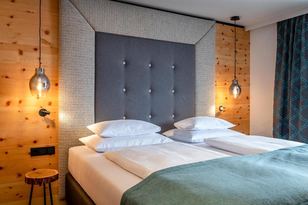 Hotel Das Zwoelferhaus ซาลบาคฮินเทอร์เกลมม์ ภายนอก รูปภาพ