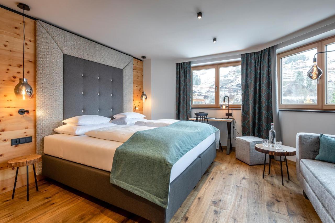 Hotel Das Zwoelferhaus ซาลบาคฮินเทอร์เกลมม์ ภายนอก รูปภาพ