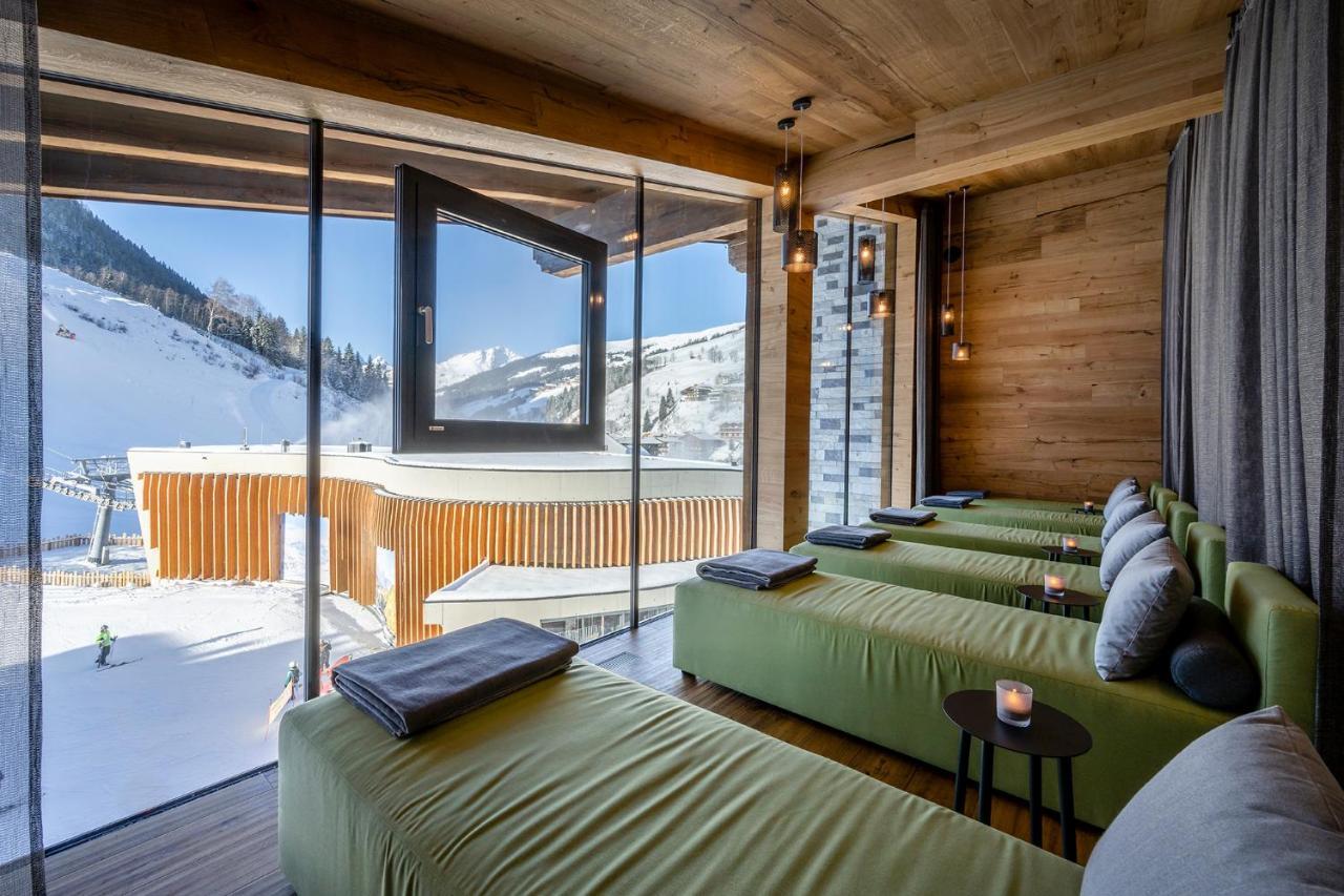 Hotel Das Zwoelferhaus ซาลบาคฮินเทอร์เกลมม์ ภายนอก รูปภาพ